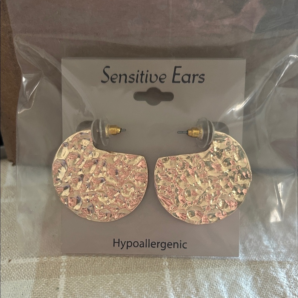 Gold Textured Earrings